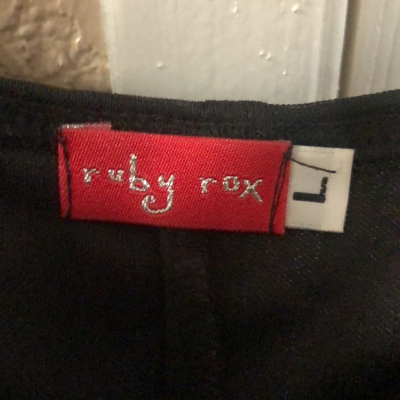 Dress used in good condition - Picture 4 of 6